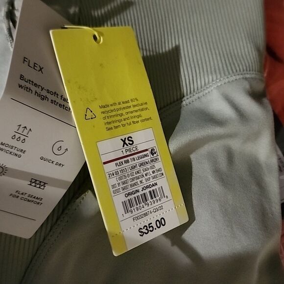 Woman Flex Ribbed High Rise 7/8 Legging. - Picture 4 of 4